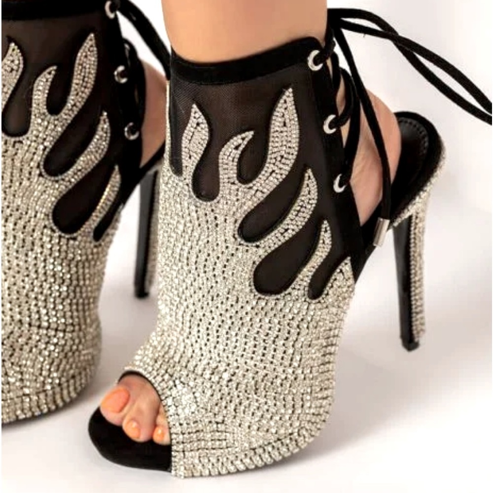 Crystal STILETTO BOOTIE IN BLACK